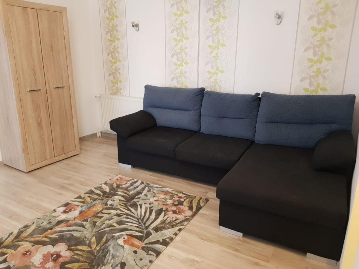 Appartement 1 *